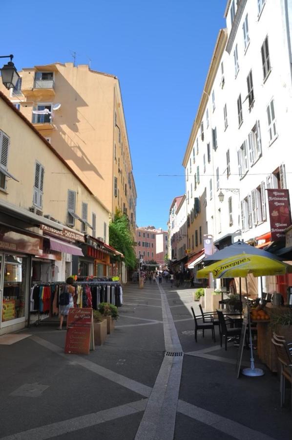 Centre Ville Ajaccio Tres Bel Appartement De Charme Tout Equipe Dış mekan fotoğraf